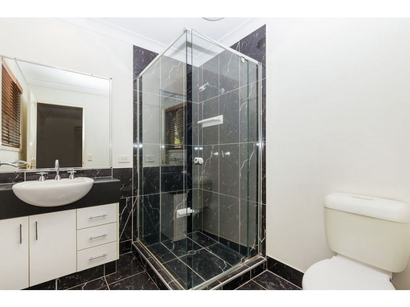 15 Eton Drive, Oxenford QLD 4210