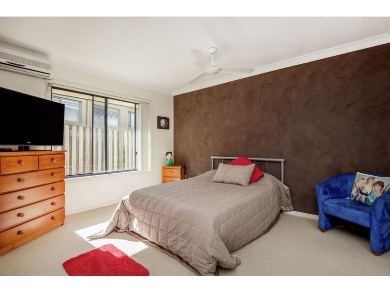 8 Astor Terrace, Coomera Waters QLD 4209