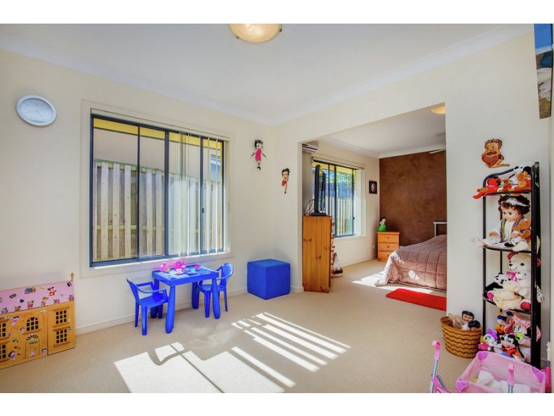 8 Astor Terrace, Coomera Waters QLD 4209