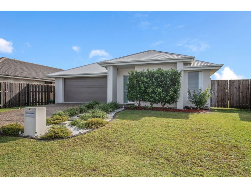 43 Tiffany Way, Pimpama QLD 4209