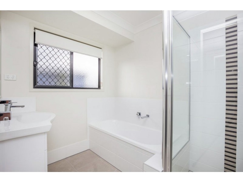 1/1 Moonlight Lane, Coomera QLD 4209