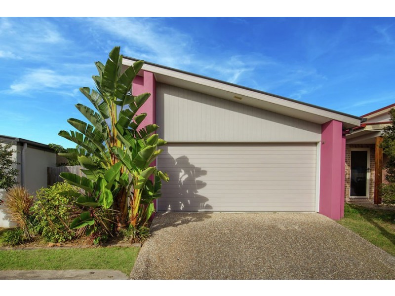 33 Collingrove Circuit, Pimpama QLD 4209