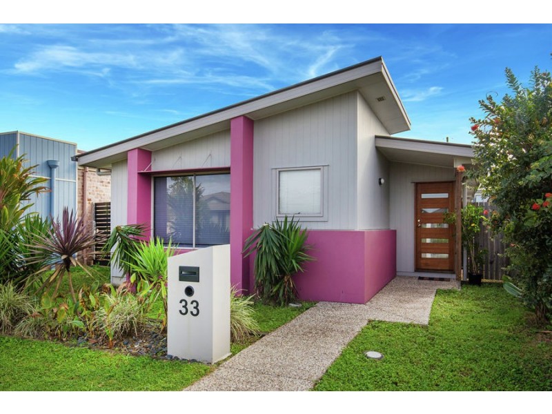 33 Collingrove Circuit, Pimpama QLD 4209