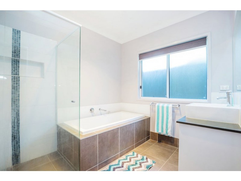 60 Cirrus Way, Coomera QLD 4209