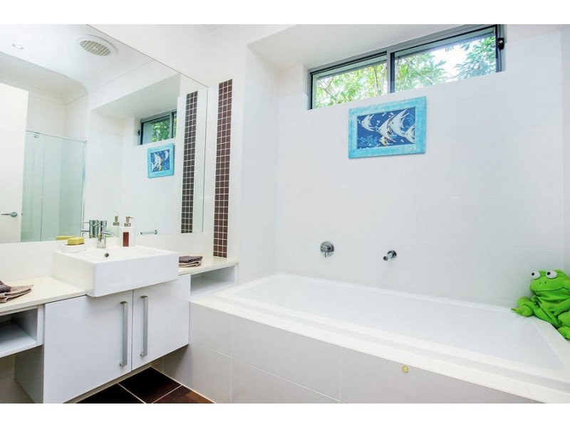 15 Elusive Road, Coomera QLD 4209