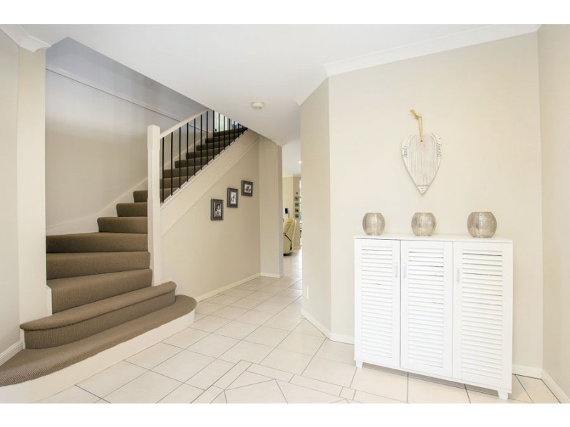 34 Leander Circuit, Oxenford QLD 4210