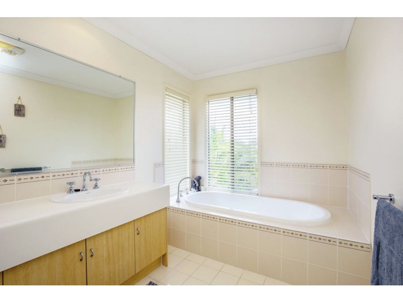 34 Leander Circuit, Oxenford QLD 4210