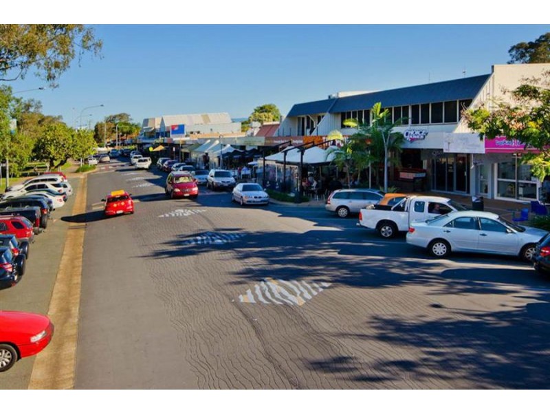 2/11 Mallard Ave, Paradise Point QLD 4216