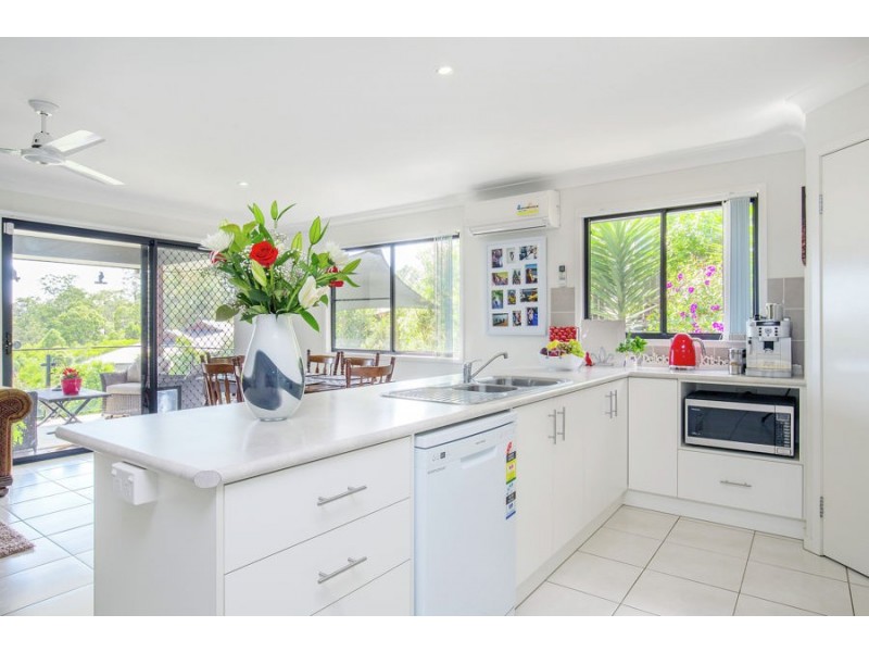 35 Diamantina Cct, Pacific Pines QLD 4211