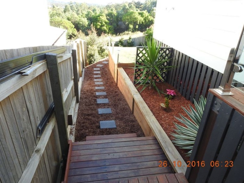 35 Diamantina Cct, Pacific Pines QLD 4211