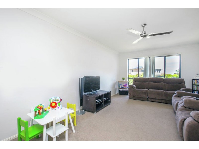 8 Matt Court, Upper Coomera QLD 4209