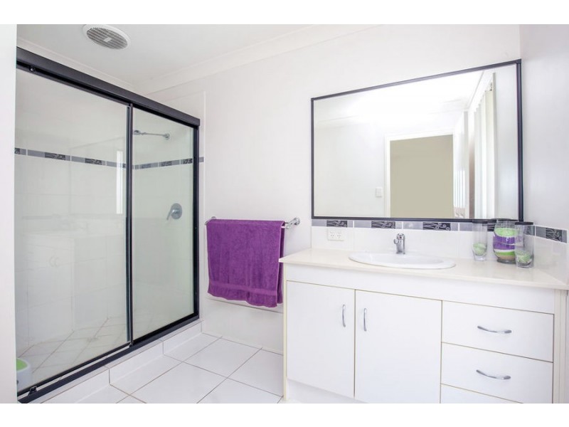 8 Matt Court, Upper Coomera QLD 4209