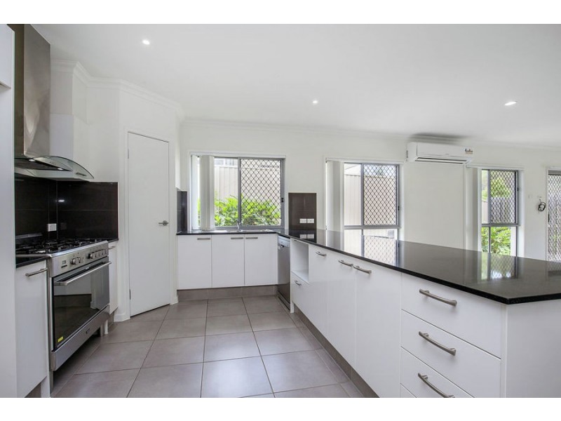 6 Stratus Lane, Coomera QLD 4209