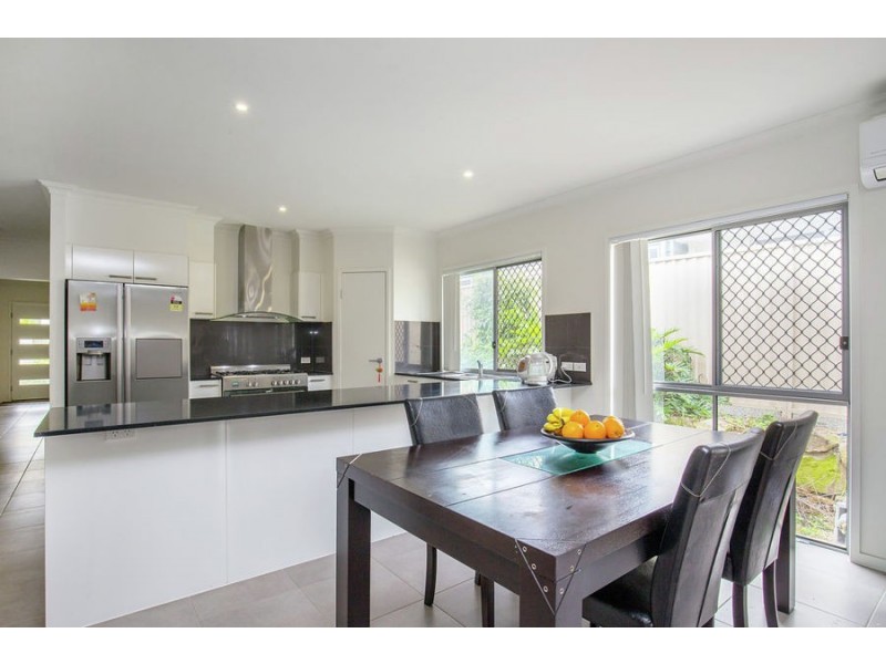 6 Stratus Lane, Coomera QLD 4209