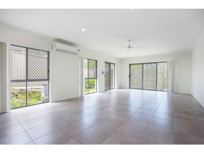 6 Stratus Lane, Coomera QLD 4209