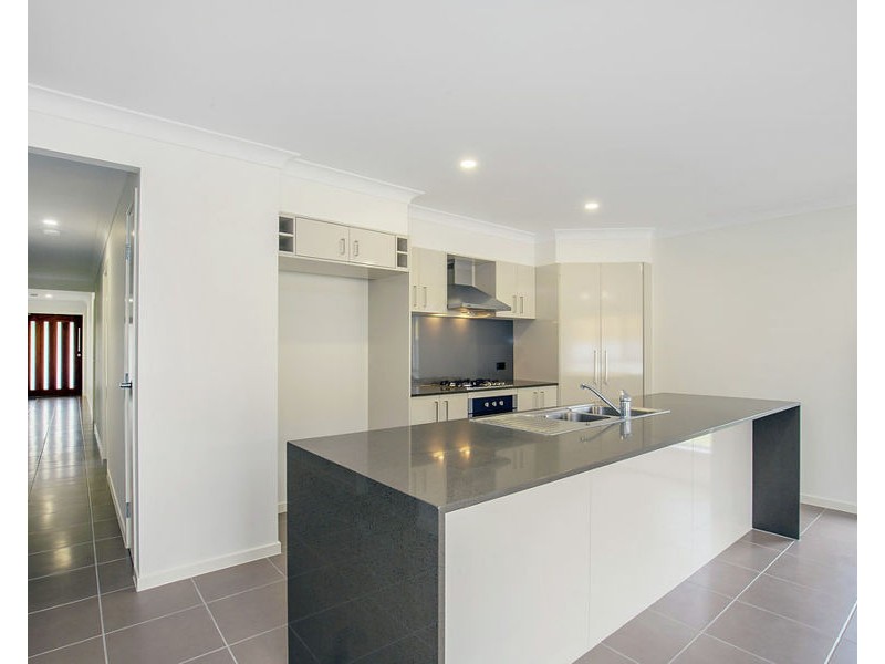 21 Gatina Crescent, Coomera QLD 4209