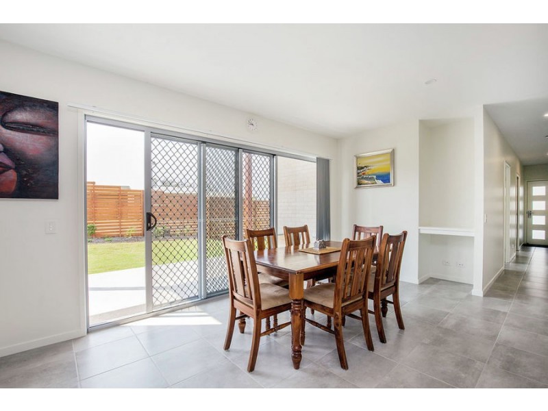 43 Apple Berry Avenue, Coomera QLD 4209