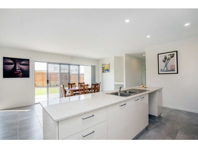 43 Apple Berry Avenue, Coomera QLD 4209