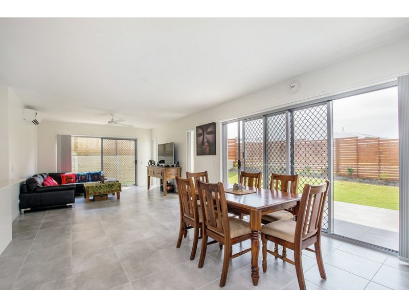 43 Apple Berry Avenue, Coomera QLD 4209