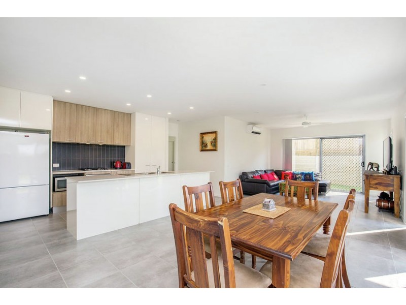 43 Apple Berry Avenue, Coomera QLD 4209