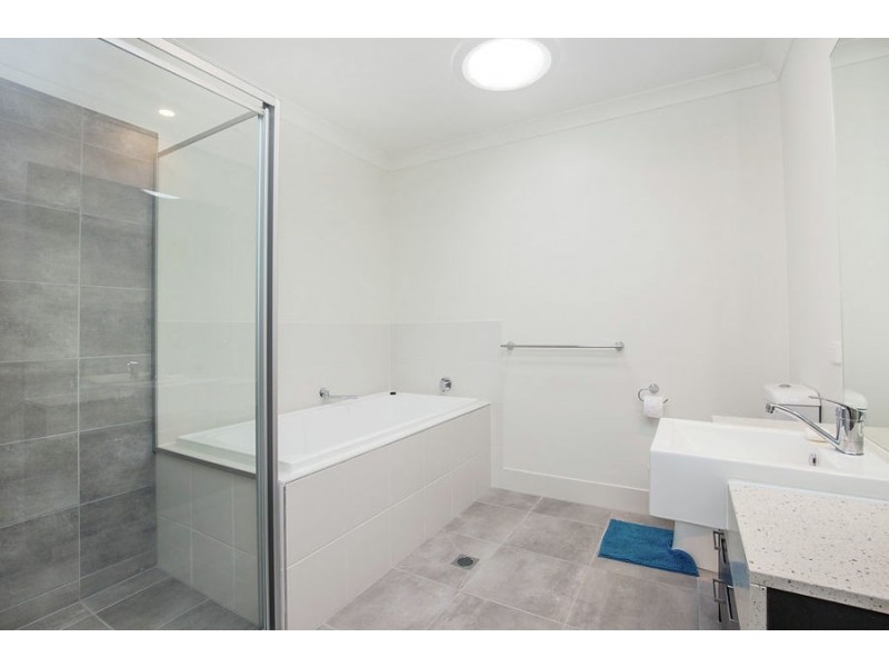 43 Apple Berry Avenue, Coomera QLD 4209