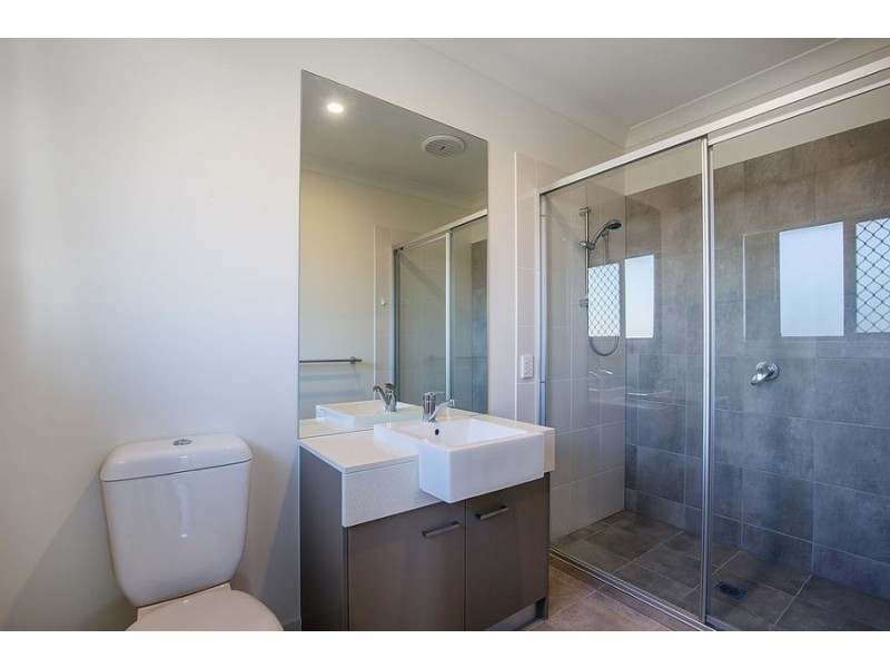 21 King Orchid Circuit, Coomera QLD 4209