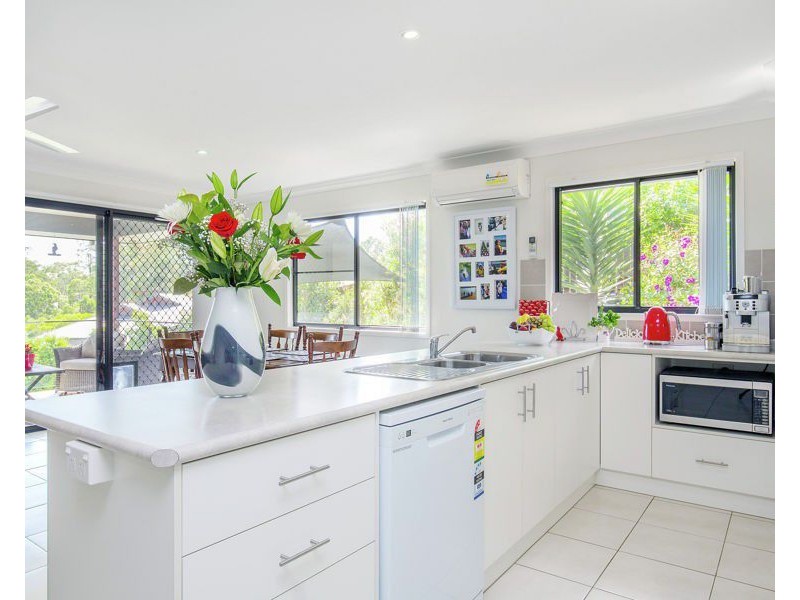35 Diamantina Circuit, Pacific Pines QLD 4211
