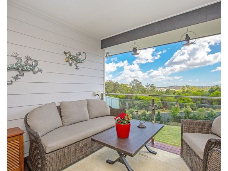 35 Diamantina Circuit, Pacific Pines QLD 4211