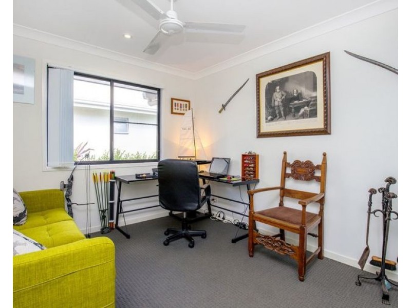 35 Diamantina Circuit, Pacific Pines QLD 4211