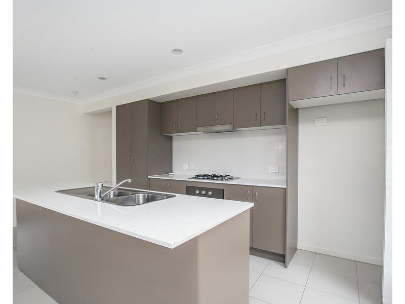 18 Cypress Circuit, Coomera QLD 4209