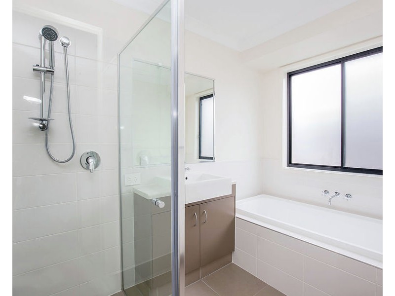 18 Cypress Circuit, Coomera QLD 4209