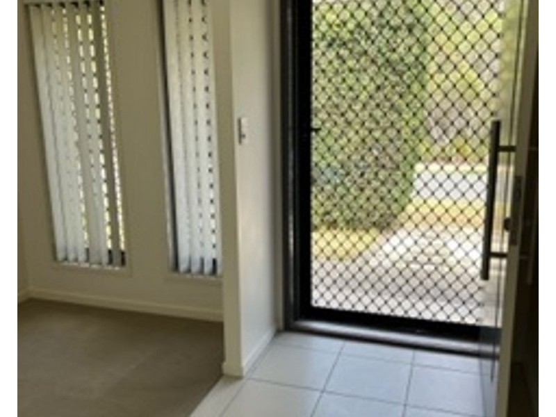 18 Cypress Circuit, Coomera QLD 4209