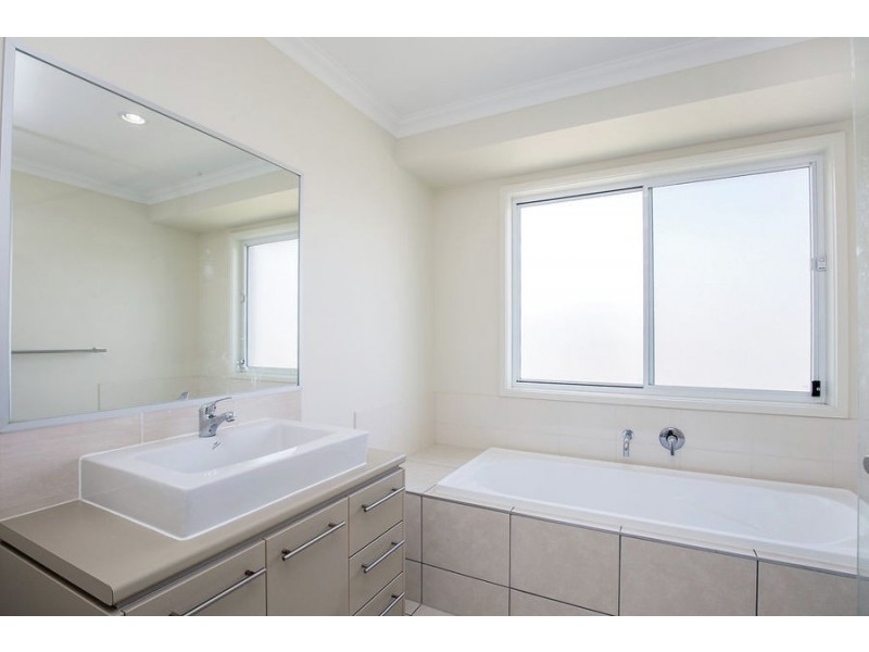 7 Severn Street, Coomera QLD 4209