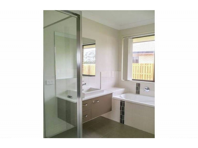 9 Avondale Drive, Pimpama QLD 4209