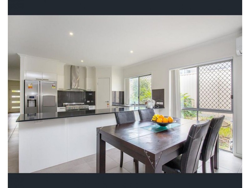 6 Stratus Lane, Coomera QLD 4209