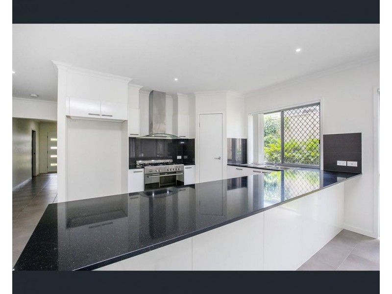6 Stratus Lane, Coomera QLD 4209