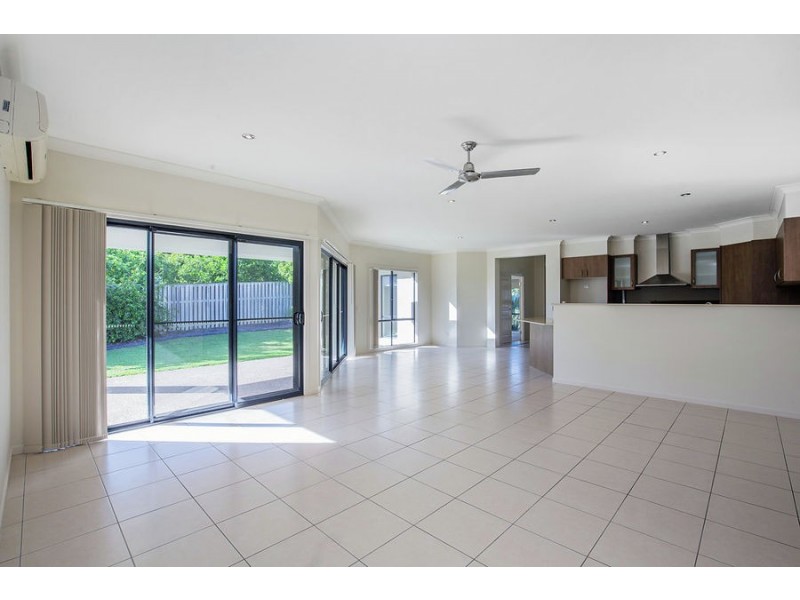 13 Picnic Creek Drive, Coomera QLD 4209