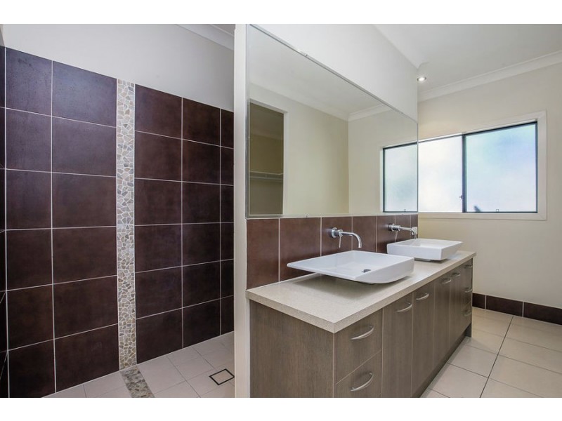 13 Picnic Creek Drive, Coomera QLD 4209