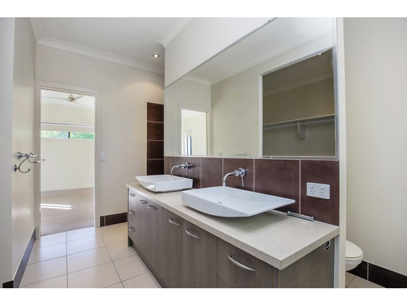 13 Picnic Creek Drive, Coomera QLD 4209