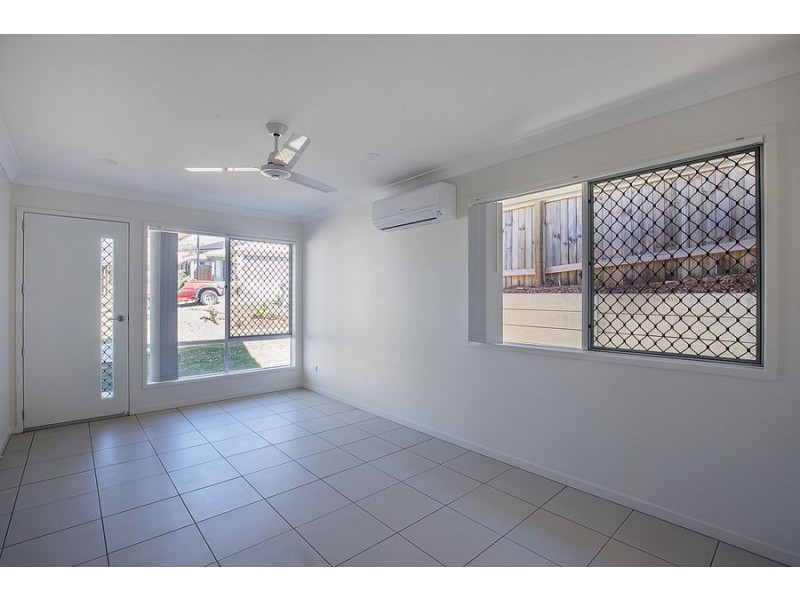 12 Graham St, Pimpama QLD 4209