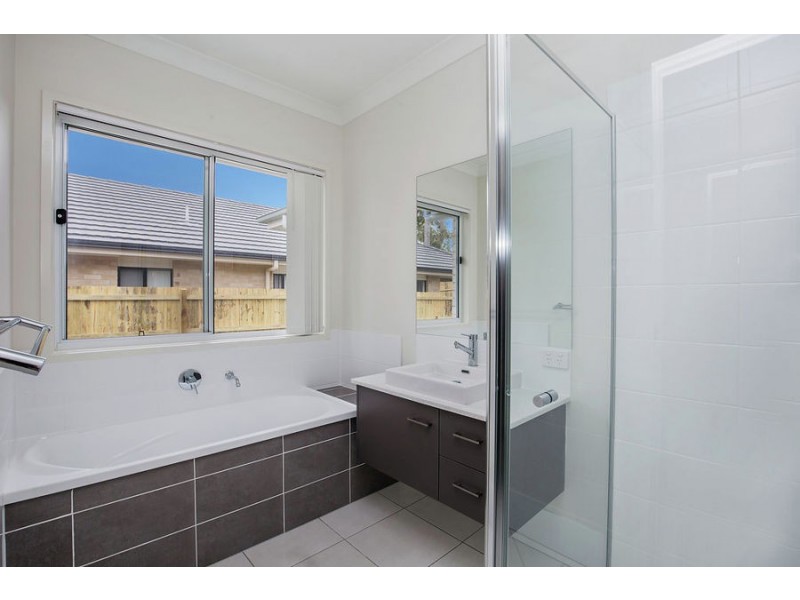 30 Tribeca Circuit, Coomera QLD 4209