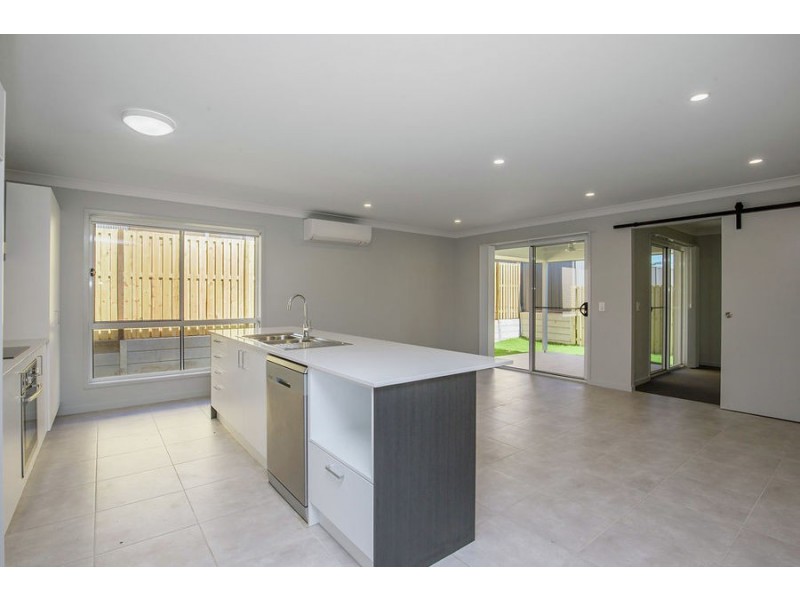 3 Spica Crescent, Coomera QLD 4209