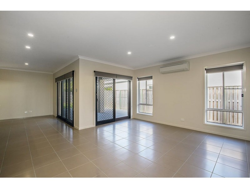 22 Pamphlet Lane, Coomera QLD 4209