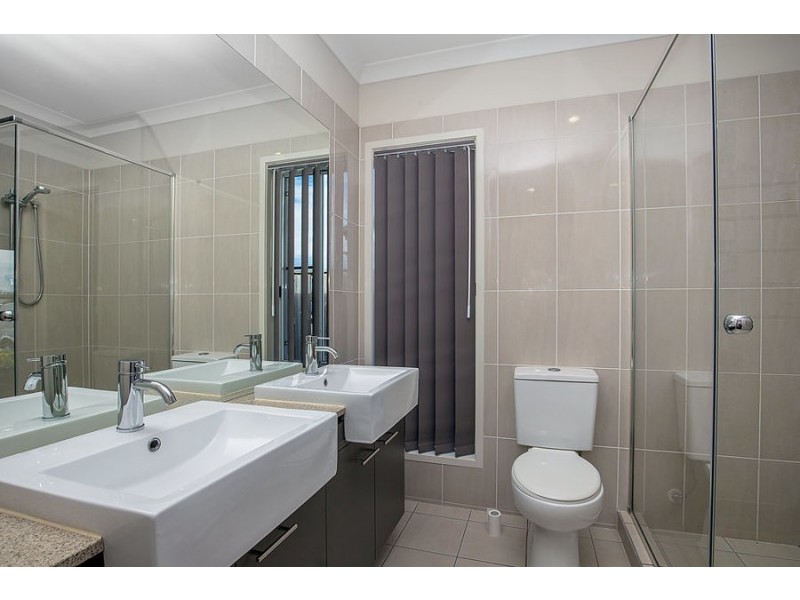 22 Pamphlet Lane, Coomera QLD 4209