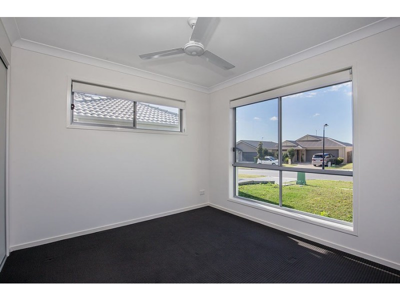 19 Tiffany Way, Pimpama QLD 4209