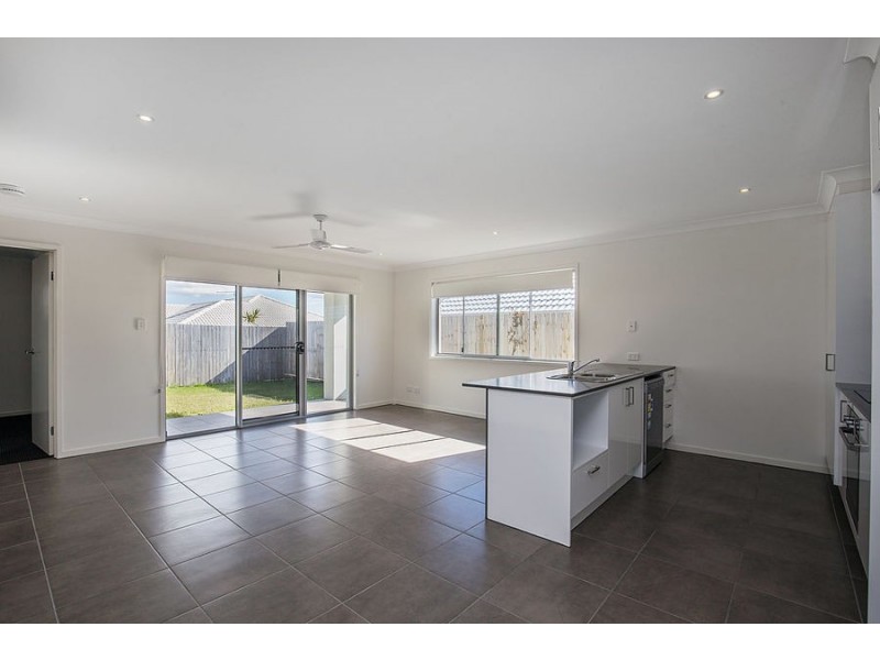 19 Tiffany Way, Pimpama QLD 4209