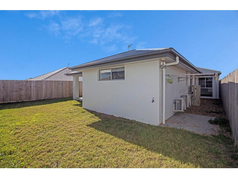 19 Tiffany Way, Pimpama QLD 4209
