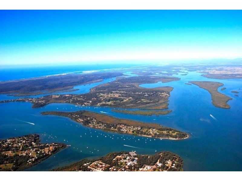 87 Canaipa Point Drive, Russell Island QLD 4184