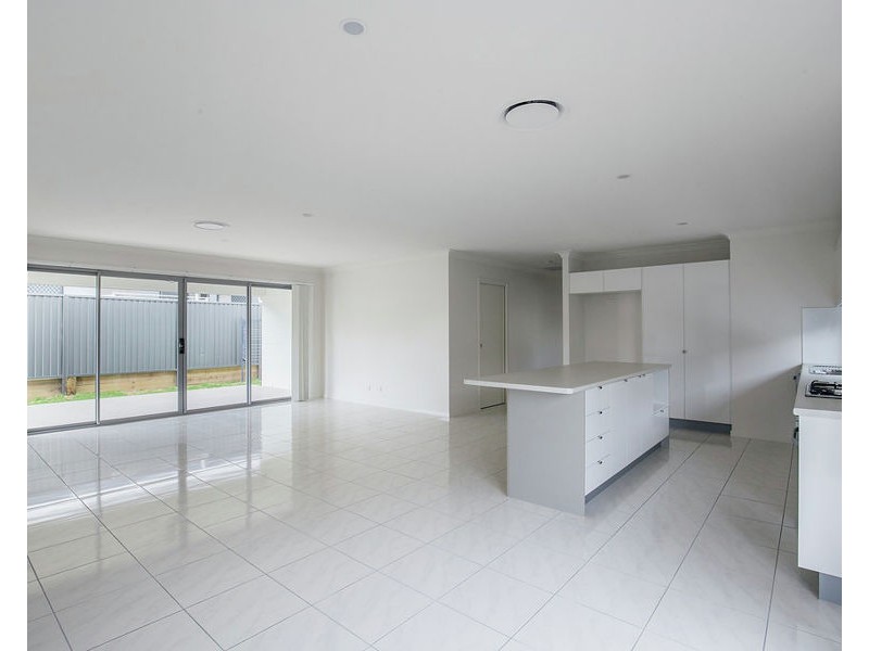 19 Spica Crescent, Coomera QLD 4209