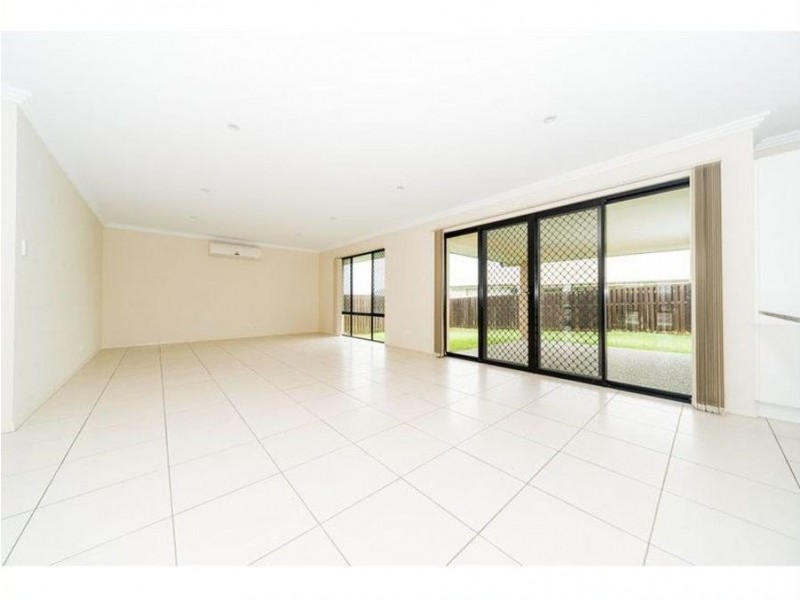 23 Azure Way, Coomera QLD 4209